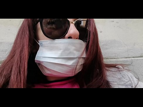 ❤️ Η Νικολέτα εκδικείται τον γείτονά της και κατουράει στο γκαράζ του (Ειδικό Covid19 Ιταλική καραντίνα) ❤ Απλά πορνό ❤